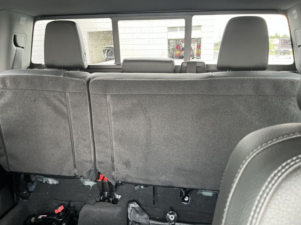 Used 2022 Blue GMC Denali image 21