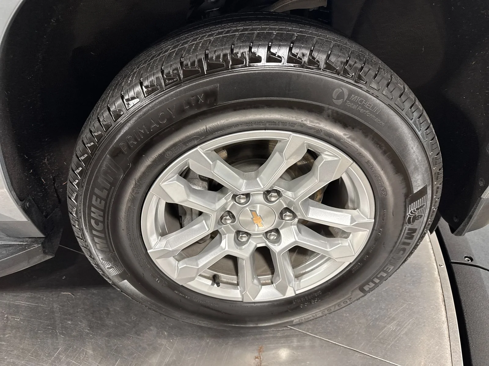 Used 2025 Gray Chevrolet LT image 14