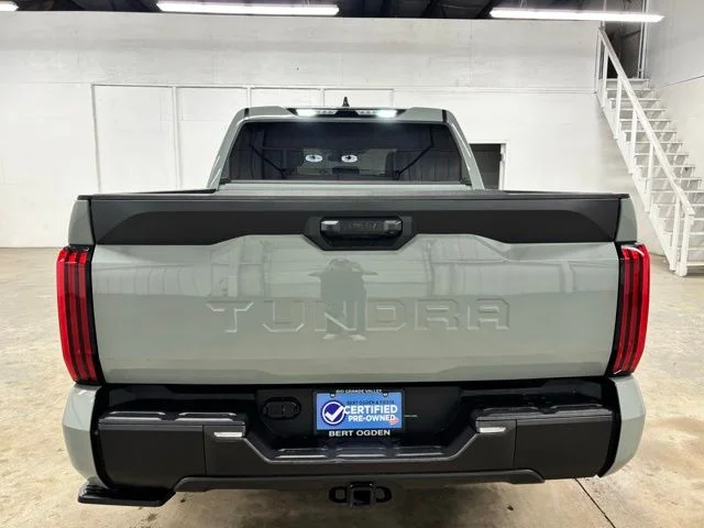 Used 2025  Toyota SR5 image 6