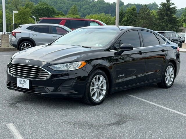 Used 2019 Black Ford SE image 10