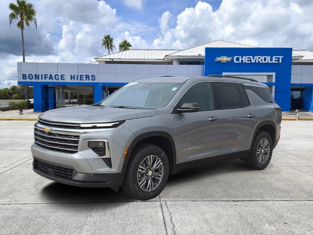 2027 Chevrolet Traverse LT - Photo 2