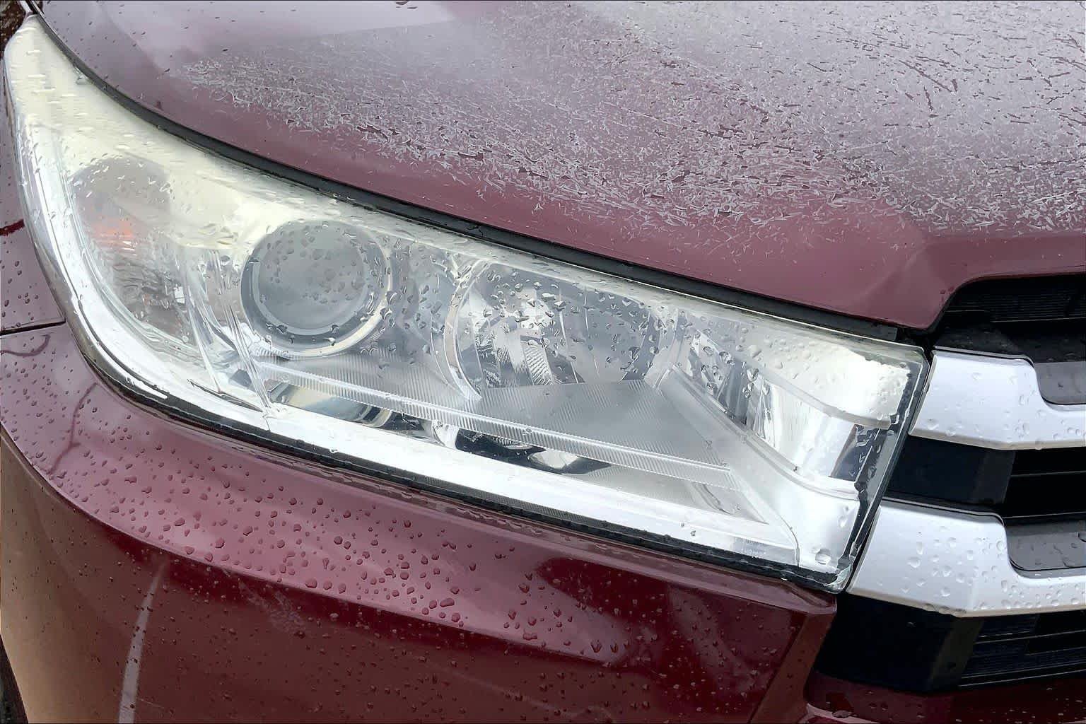 Used 2018 Ooh La La Rouge Mica Toyota LE image 26