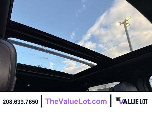 Used 2019 White Lincoln Reserve image 14