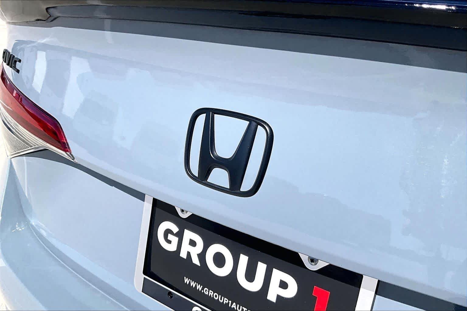 Used 2024 Sonic Gray Pearl Honda Sport image 29