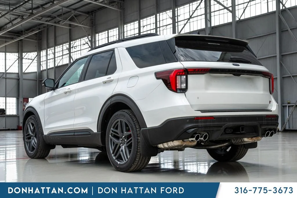 2026 Ford Explorer ST - Photo 37