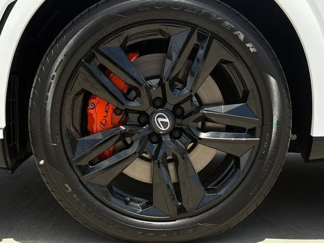 New 2026 White Lexus 500h F SPORT Performance image 10