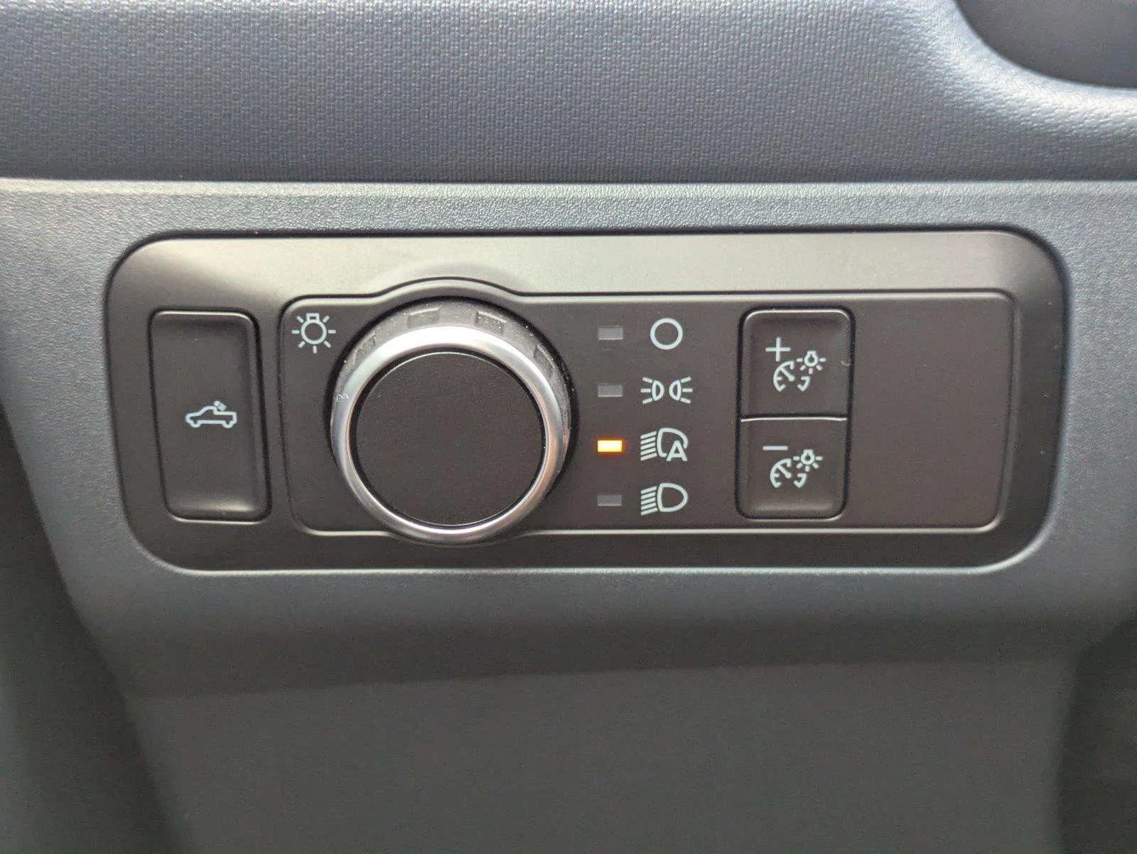New 2026 Oxford White Ford XLT image 24