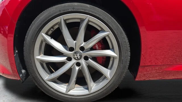 Used 2024 Alfa Rosso Alfa Romeo Ti image 40