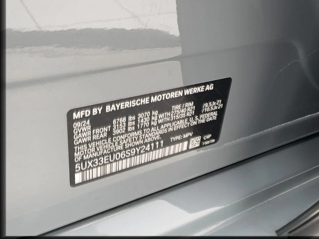 Used 2025 Gray BMW M60i image 53
