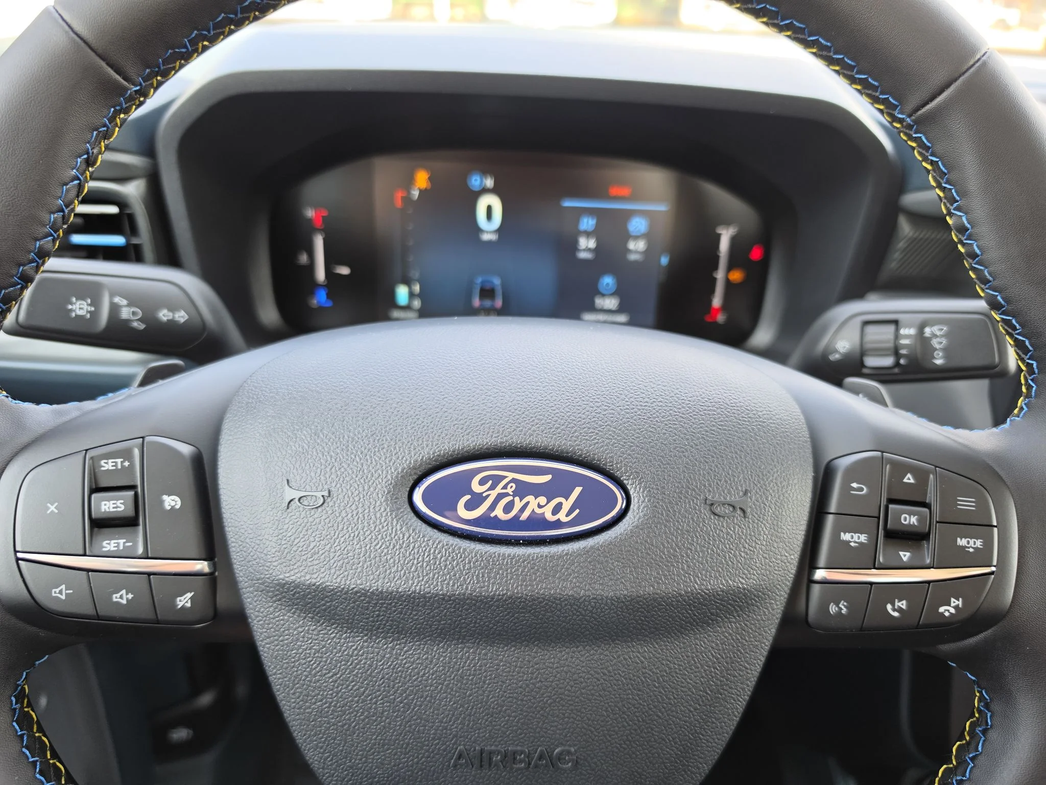 New 2026 Carbonized Gray Metallic Ford Lobo™ image 14