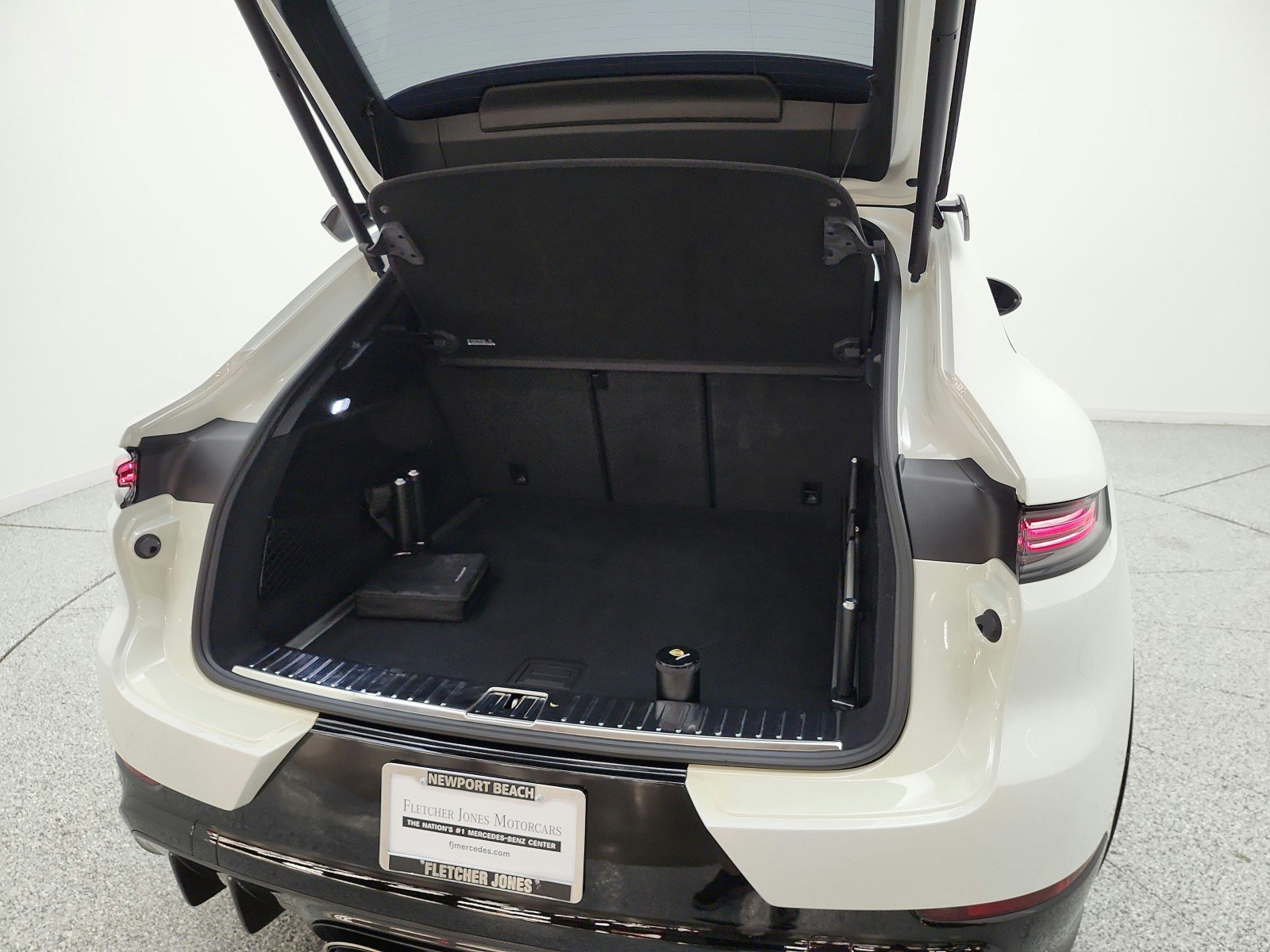 Used 2024 White Porsche Turbo GT image 20