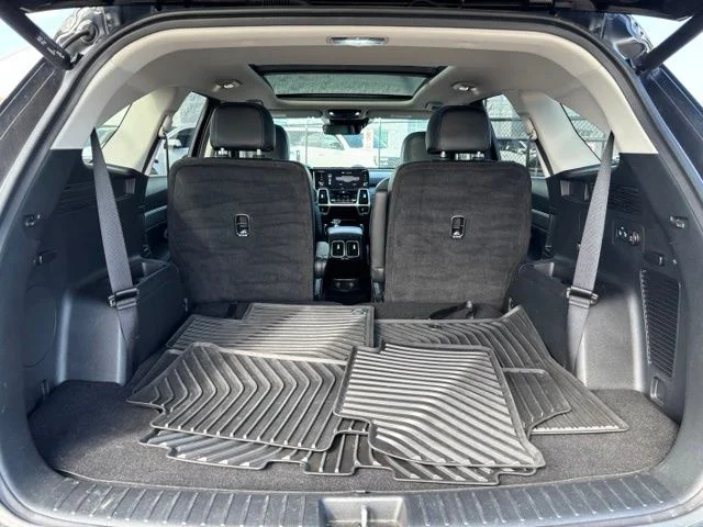 Used 2023 Black Kia SX image 19