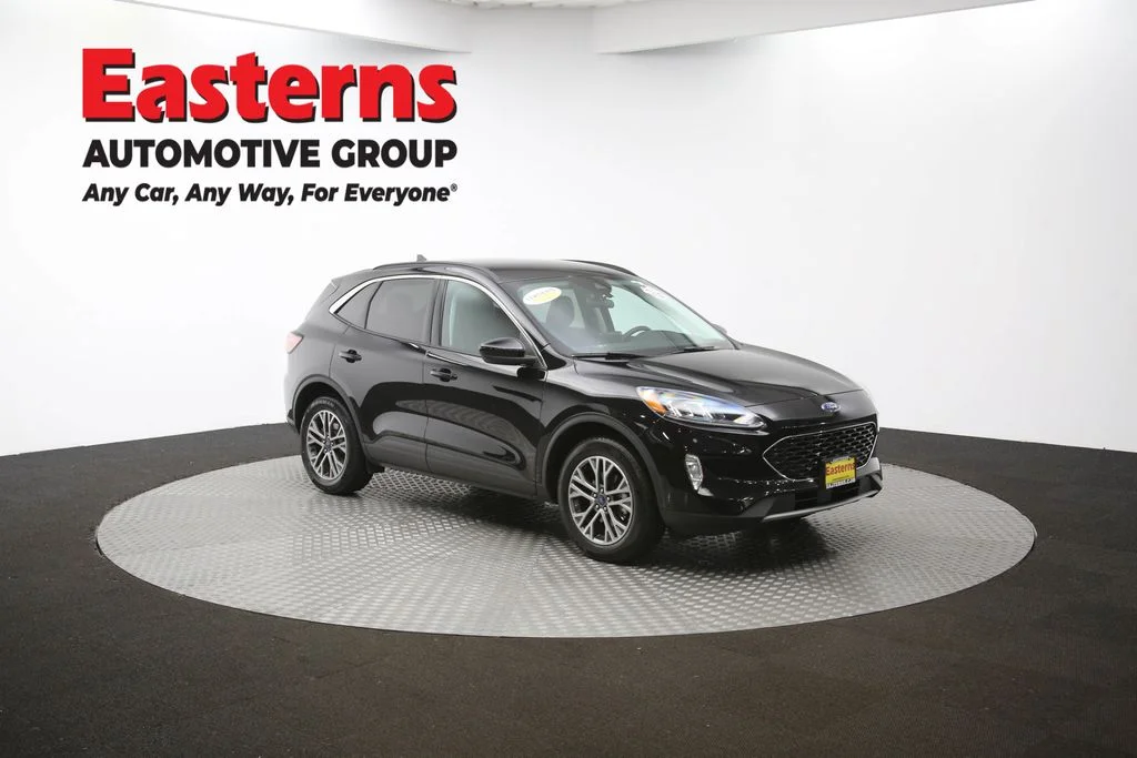Used 2021 Black Ford SEL image 48
