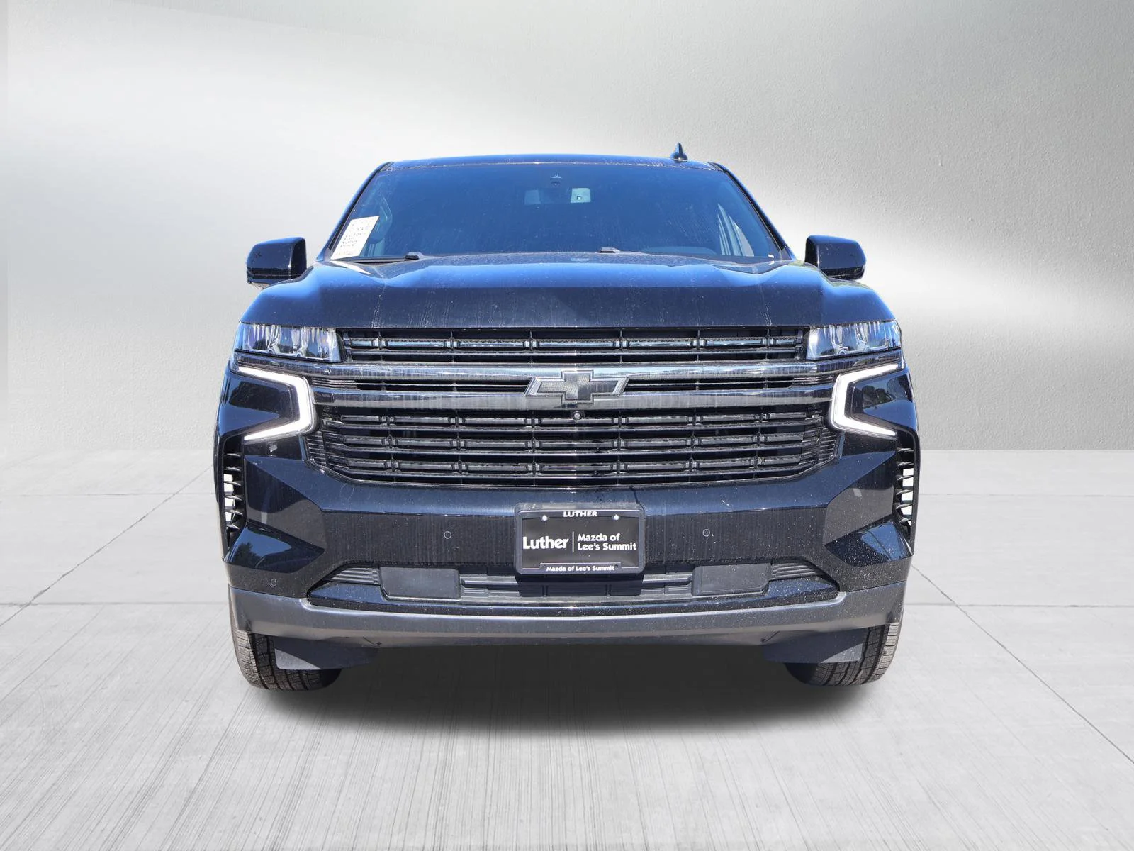 Used 2022 Chevrolet Suburban RST with VIN 1GNSKEKL4NR212479 for sale in Kansas City