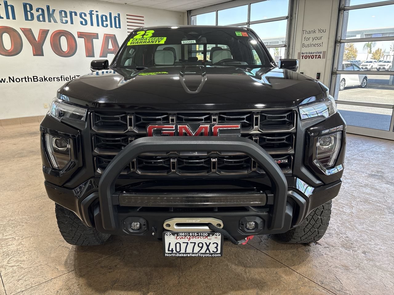 Used 2023 Onyx Black GMC 4WD AT4X image 5