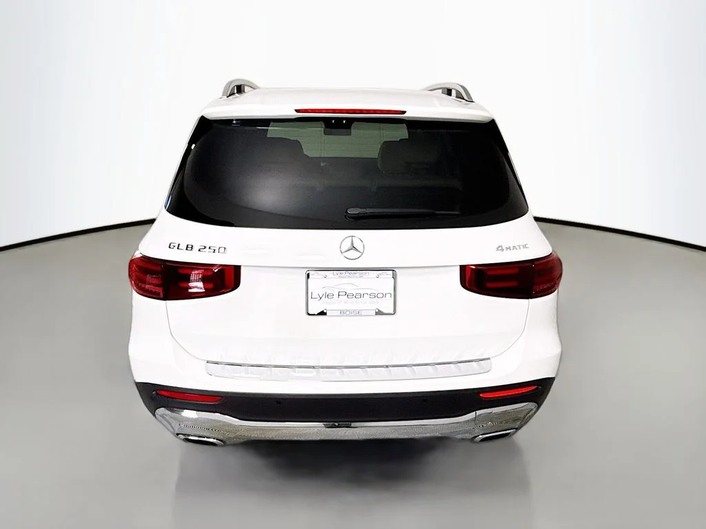 Certified Used 2025 Polar White Mercedes-Benz GLB 250 image 25