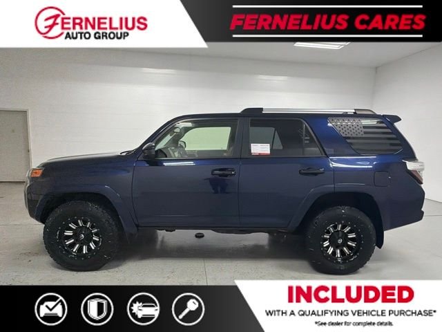 Used 2021 Blue Toyota SR5 image 4