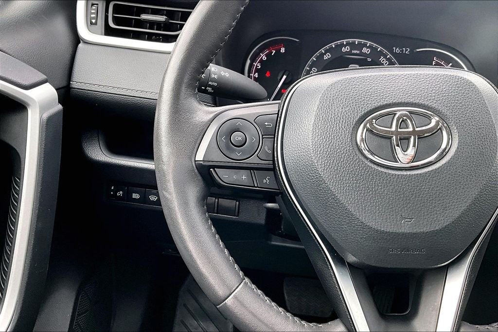 Used 2025 Black Toyota XLE image 20