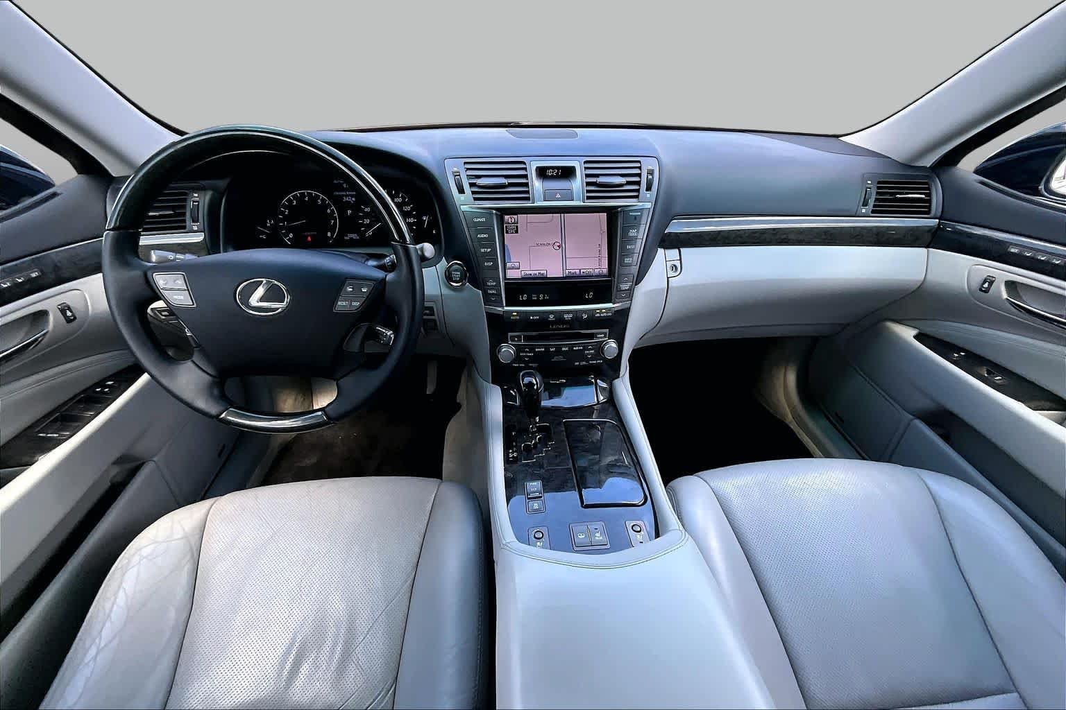 Used 2012 Obsidian Lexus  image 15