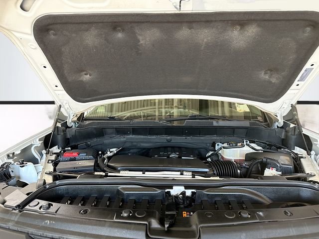 Used 2024 Summit White Chevrolet Custom image 28