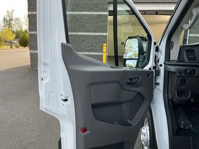 New 2026 Oxford White Ford Base image 13