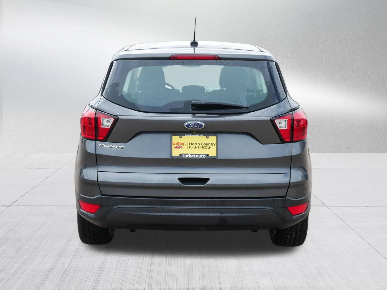 Used 2019 Magnetic Ford S image 6