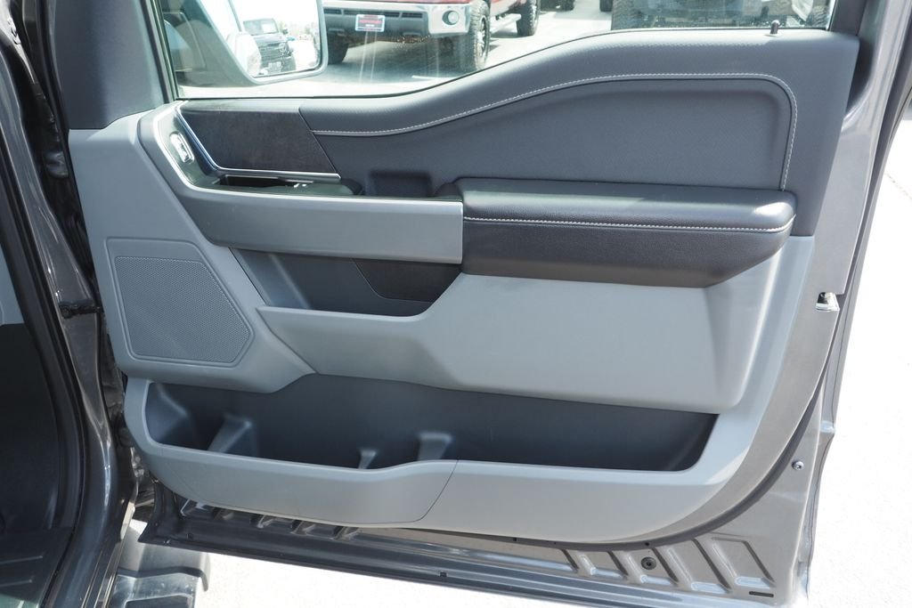Used 2025 Gray Ford XLT image 23