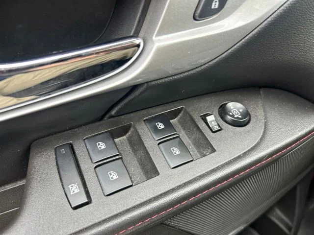 Used 2014 Red GMC Denali image 15