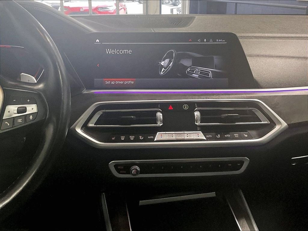 Used 2020 Black BMW xDrive40i image 18