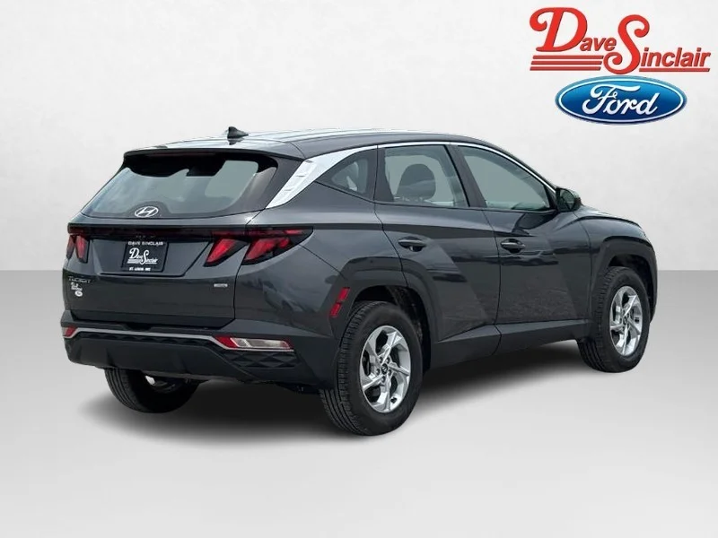 Used 2024 Gray Hyundai SE image 7