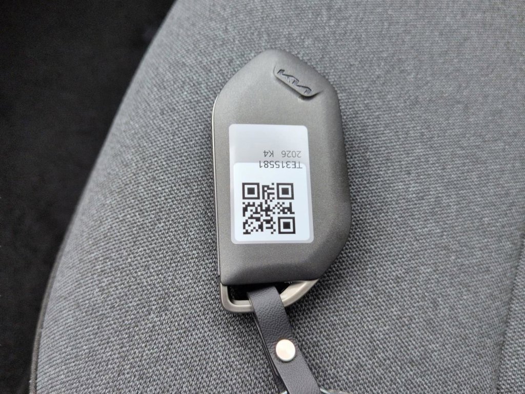 New 2026 Snow White Pearl Kia LXS image 27