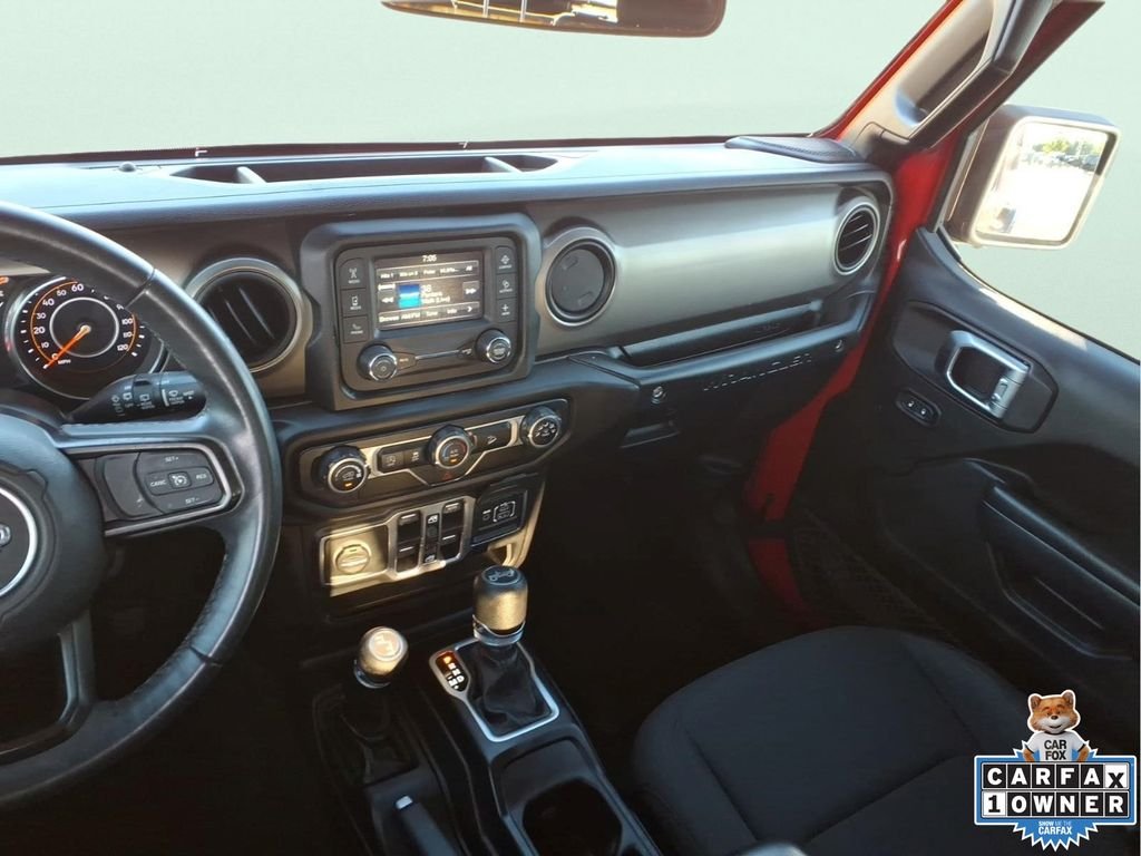Used 2018 Red Jeep Unlimited Sport S image 17