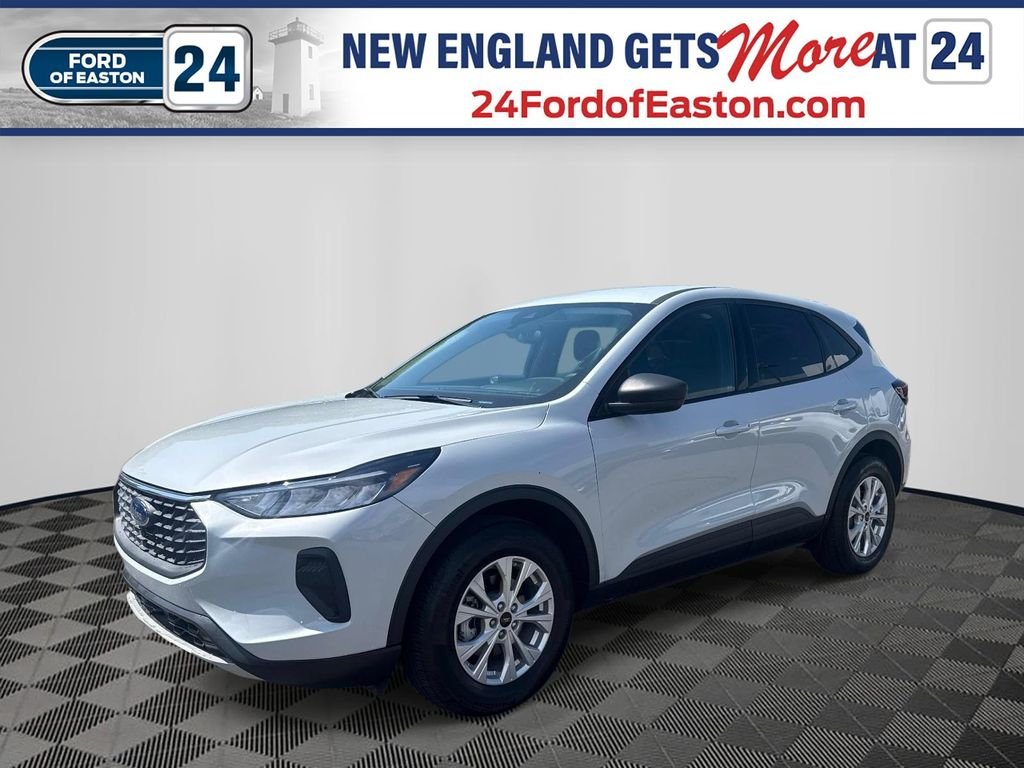 Used 2025 Silver Ford Active image 1