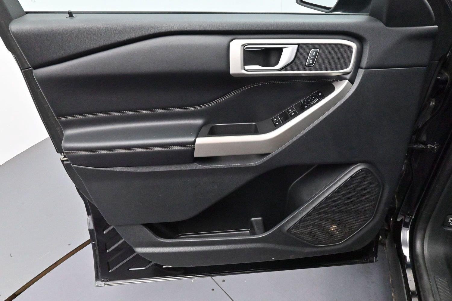 Used 2022 Agate Black Ford XLT image 11