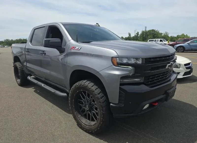 Used 2022 Satin Steel Metallic Chevrolet LT Trail Boss image 2
