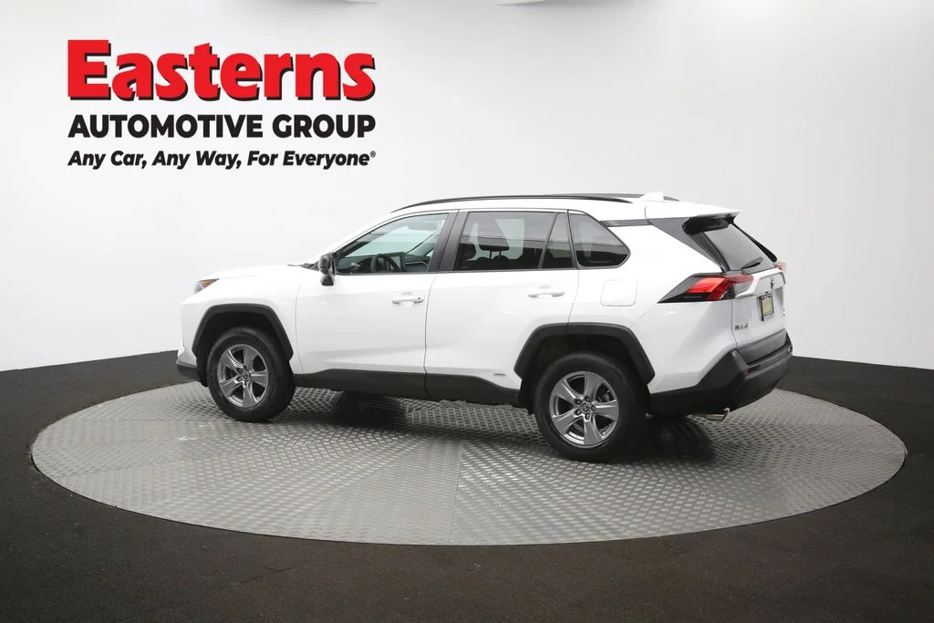 Used 2022 White Toyota LE image 63