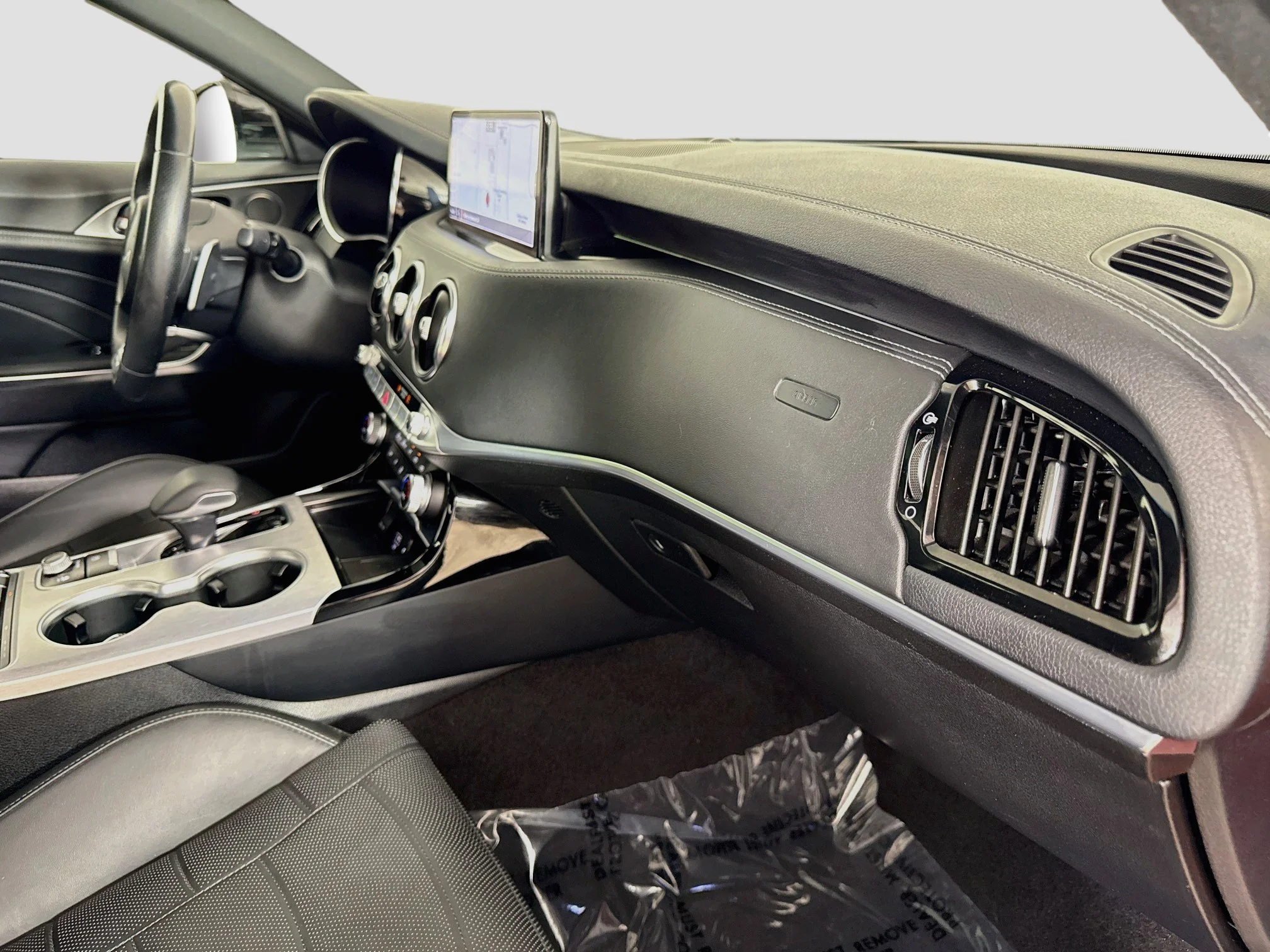 Used 2023  Kia GT2 image 32