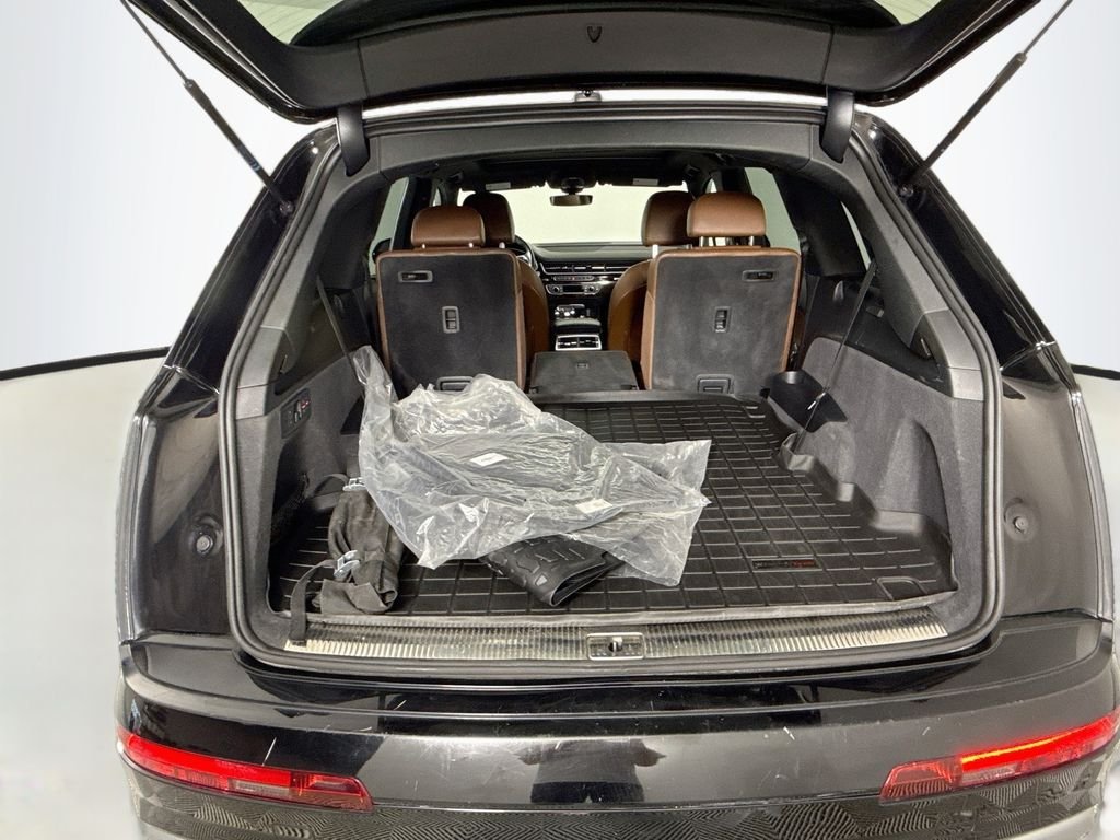 Used 2017 Black Audi 3.0T Prestige image 26
