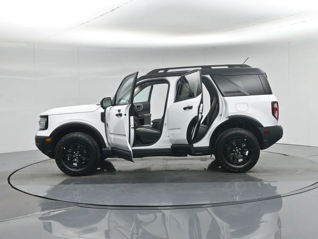 New 2026 Oxford White Ford Badlands image 36