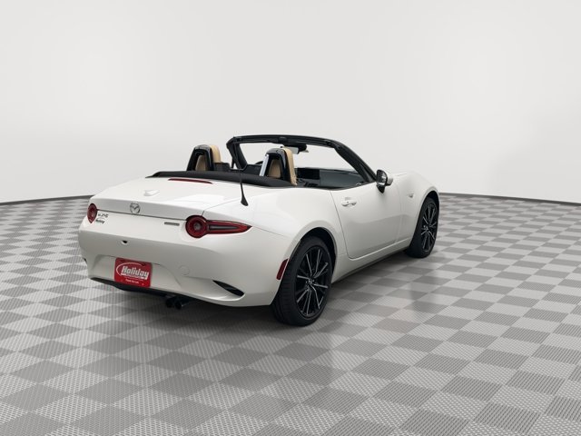 New 2026 Snowflake White Pearl Mazda Grand Touring image 32