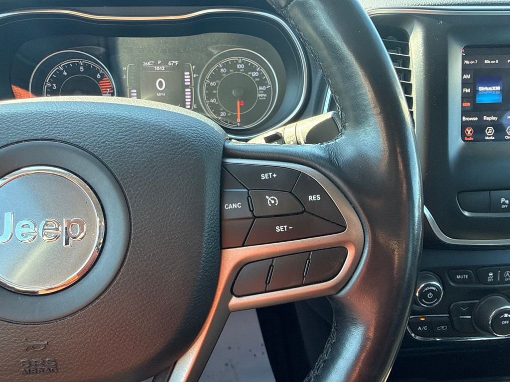 Used 2020 Silver Jeep Latitude Plus image 19