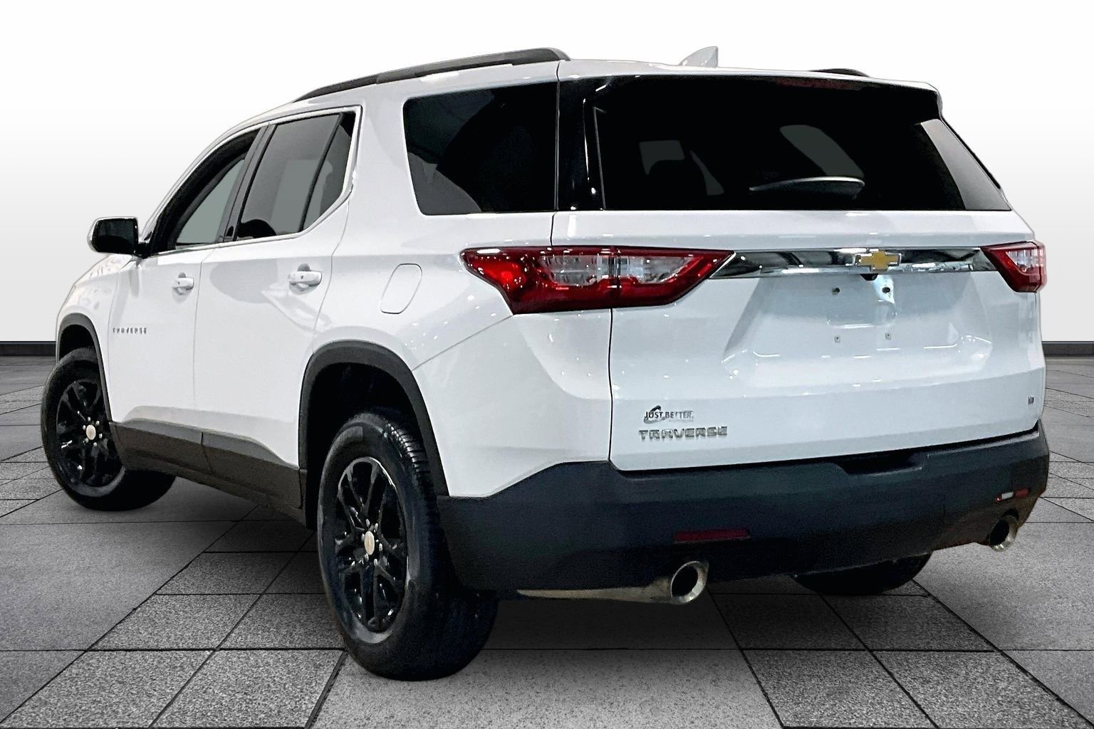 Used 2020 Chevrolet Traverse 1LT with VIN 1GNERGKW7LJ216228 for sale in Bluefield, WV