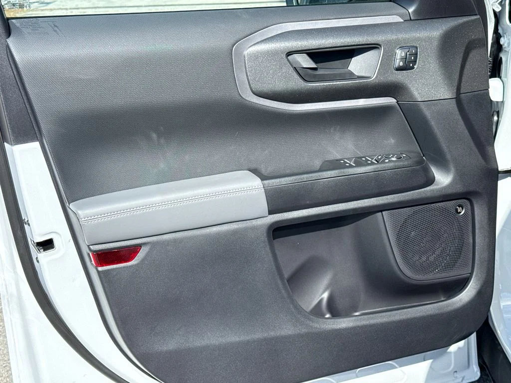 New 2025 White Ford Badlands image 21