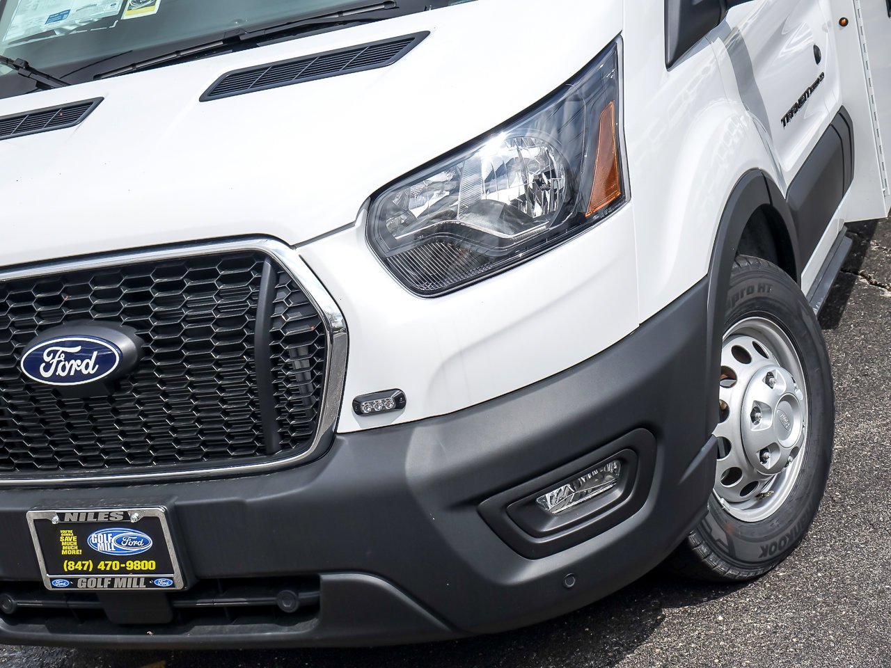 New 2026 Oxford White Ford KUV image 7