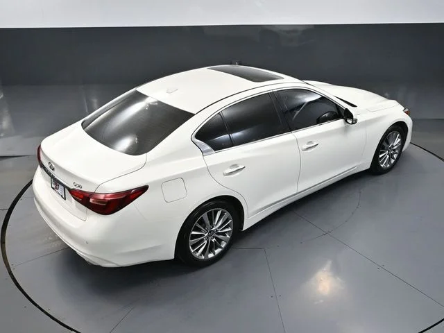 Certified Used 2024 White INFINITI LUXE image 48