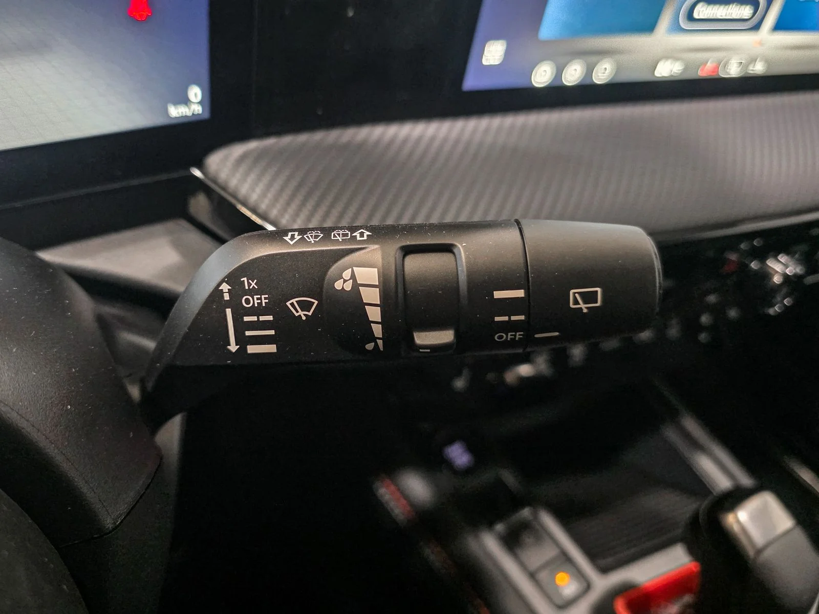 2026 Nissan KICKS SR AWD - Photo 37