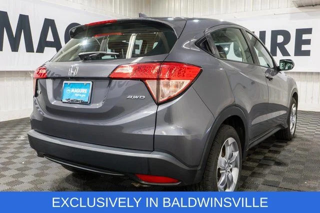 Used 2018  Honda LX image 5