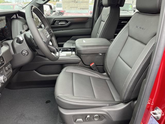 2026 GMC Yukon Denali - Photo 14