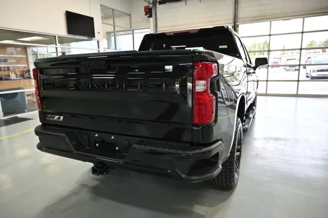 Used 2022 Black Chevrolet Custom Trail Boss image 5