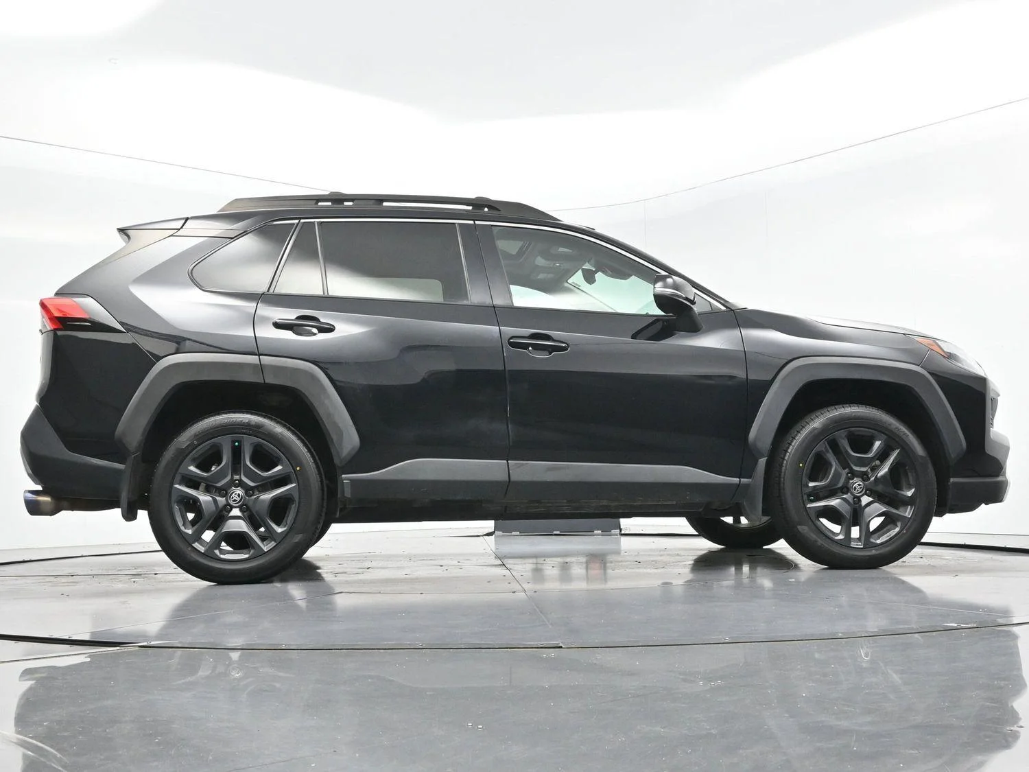 Used 2022 Midnight Black Metallic Toyota Adventure image 51